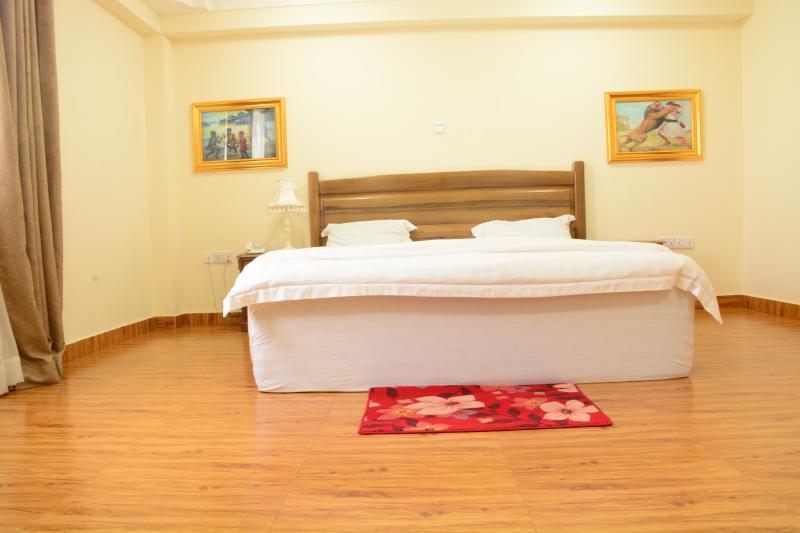Ampomaah Hotel Аккра Экстерьер фото
